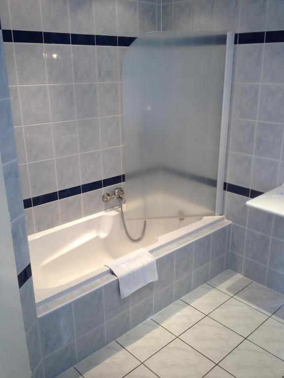 Amadeus Hotel Sarreguemines Habitación foto